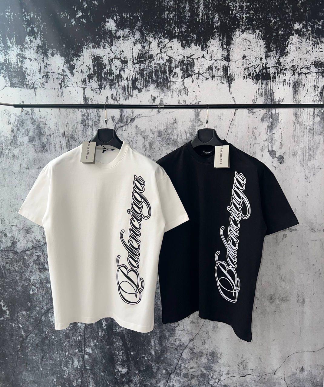 T-SHIRT BALENCIAGA