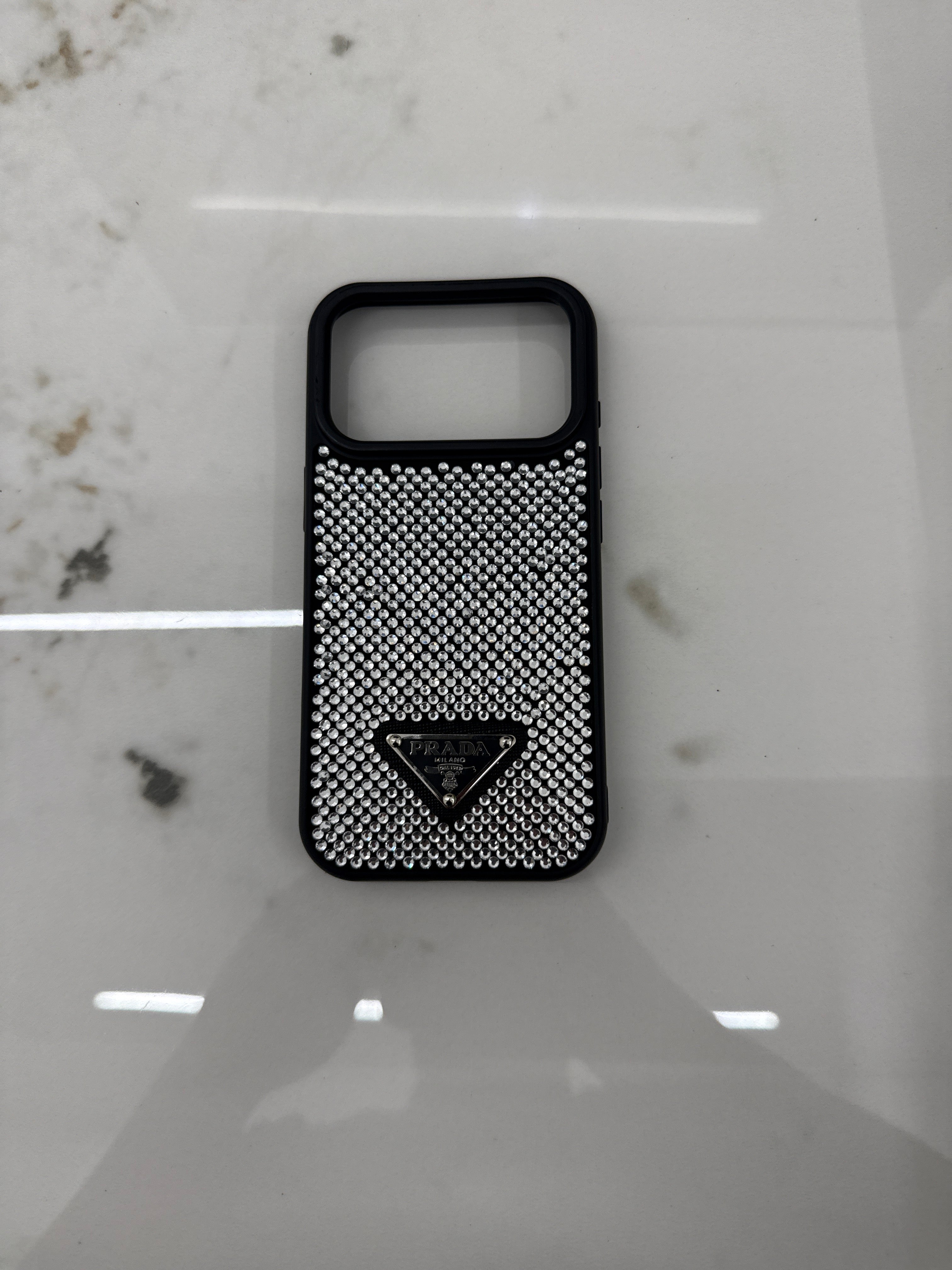 COVER PRADA IPHONE 17