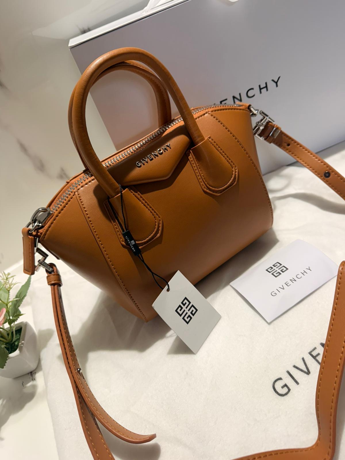BORSA GIVENCHY