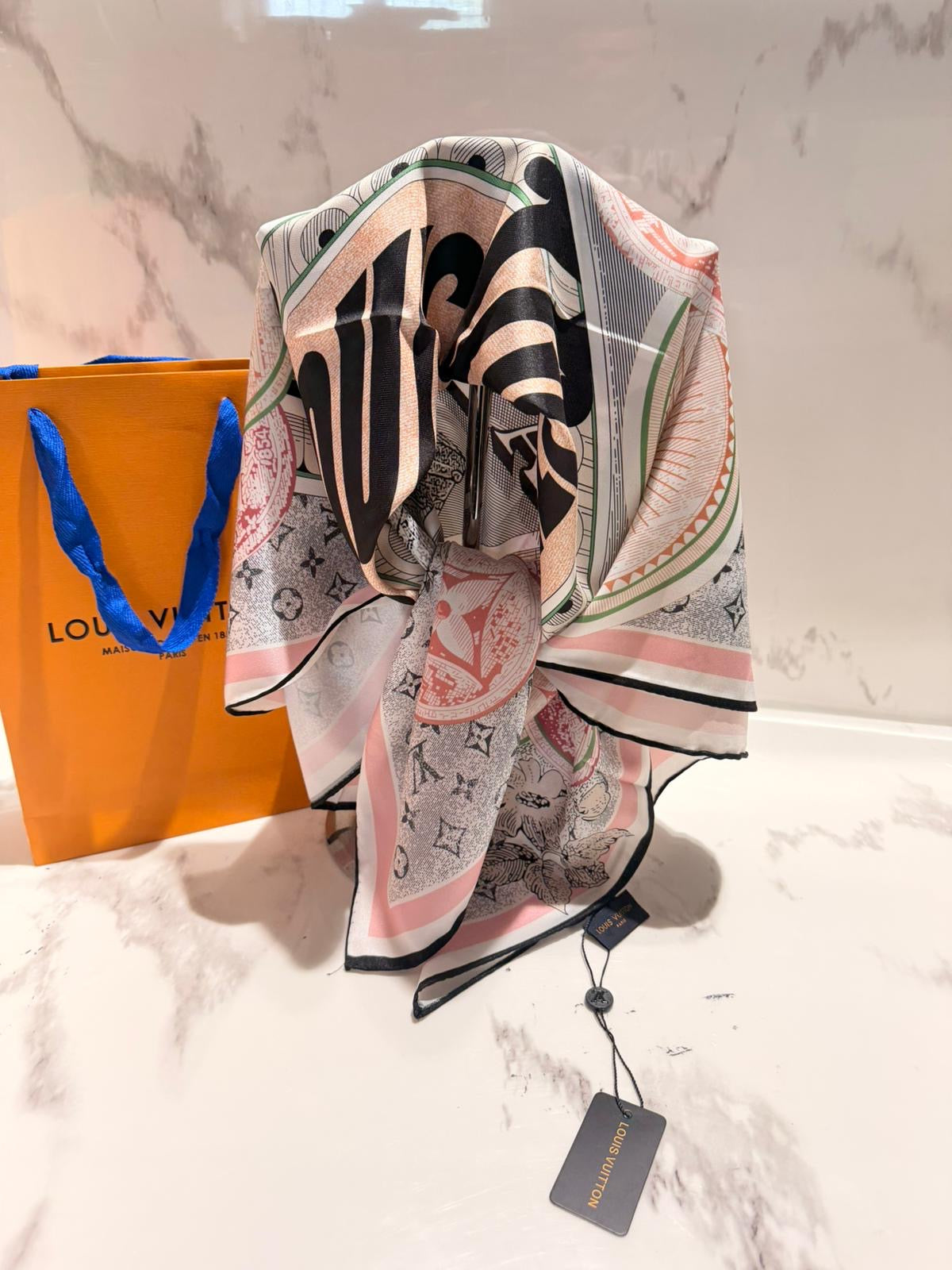 FULAR LOUIS VUITTON
