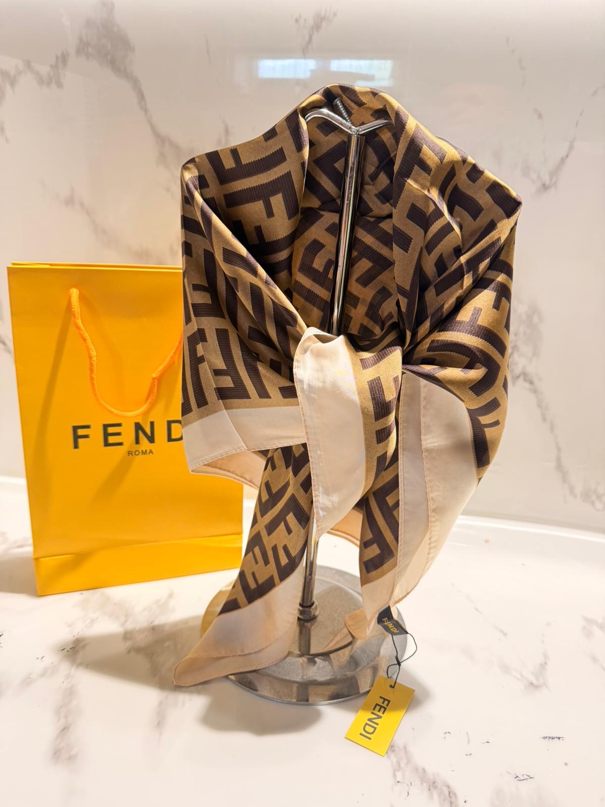 FULAR FENDI