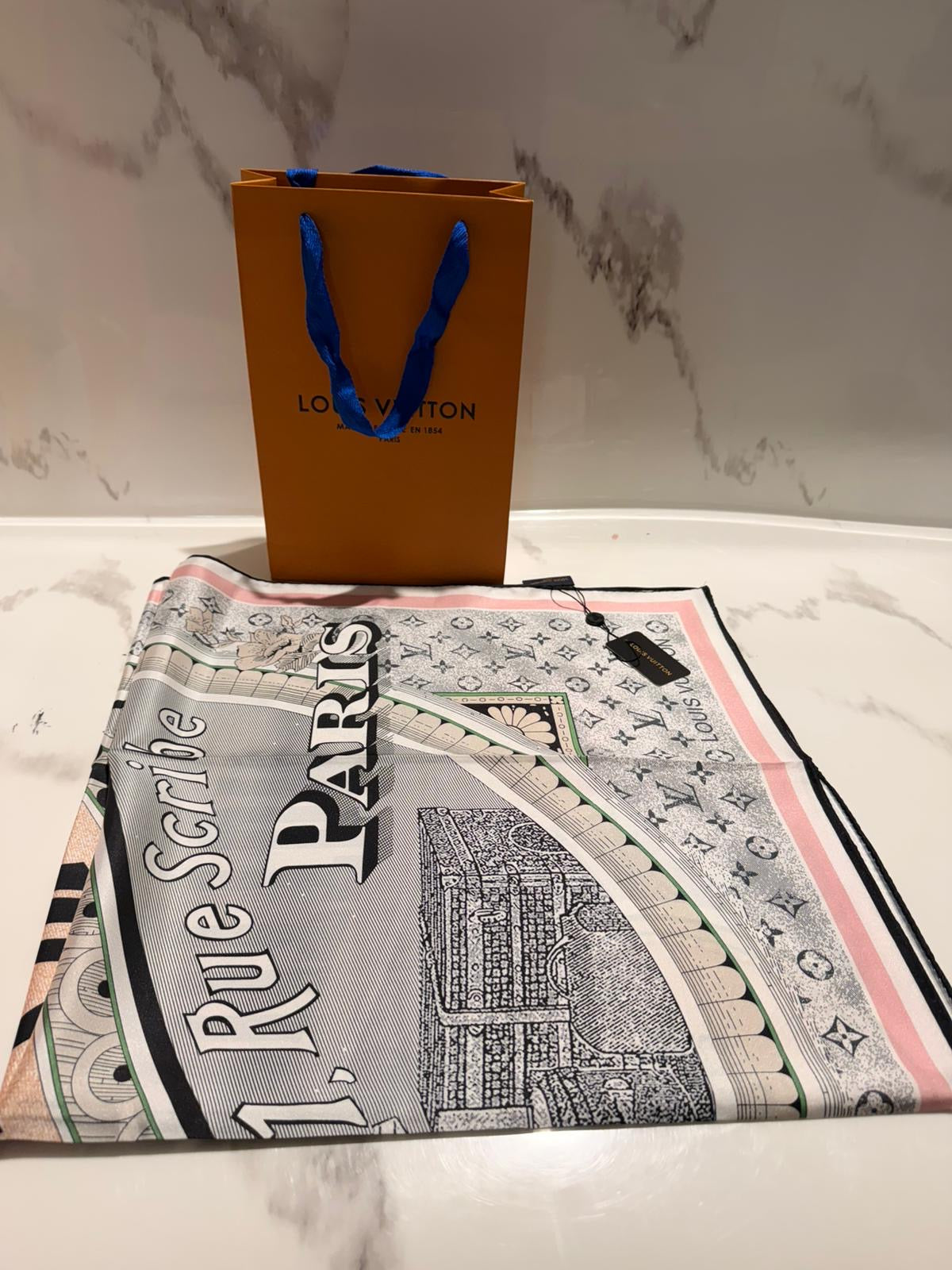 FULAR LOUIS VUITTON